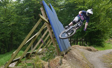 UK Bikepark - fun downhills & scary uplifts - 2012 June - Mountain Biking